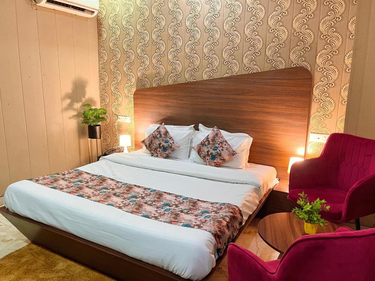 Hotel Pearl Grand, Zirakpur - Top Rated & Most Awarded Property In Tricity Chandigarh Exterior photo