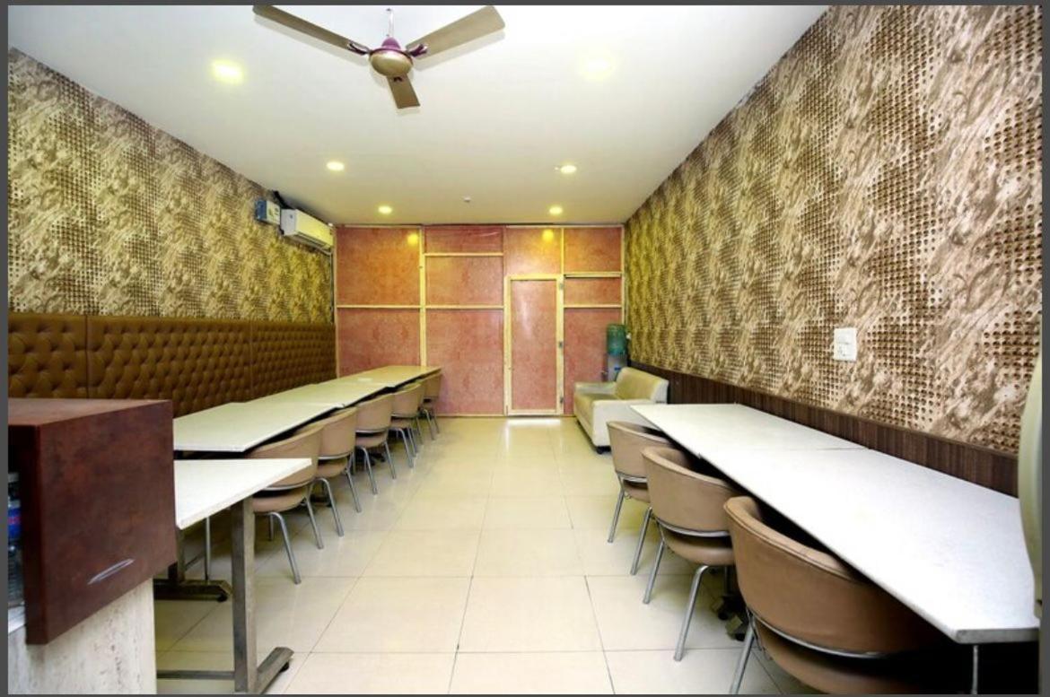 Hotel Pearl Grand, Zirakpur - Top Rated & Most Awarded Property In Tricity Chandigarh Exterior photo